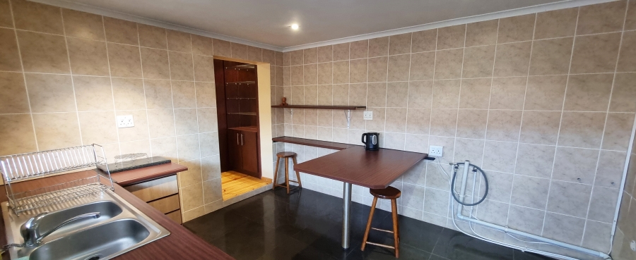 To Let 1 Bedroom Property for Rent in Kensington Western Cape
